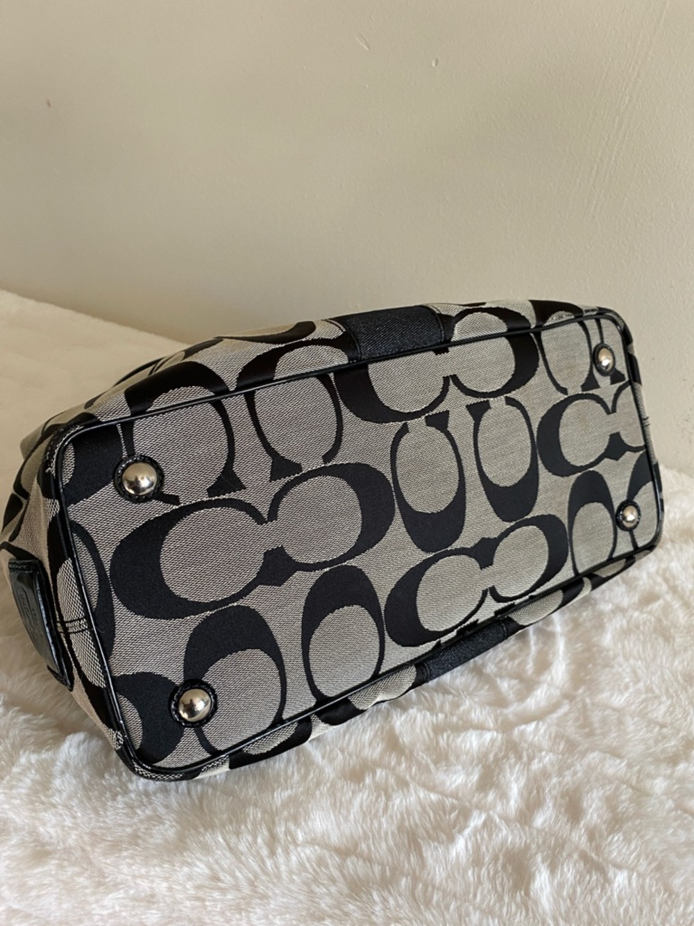 Coach F13533 Signature Kiss Lock Center Satchel (Vintage) - Picture 8 of 15